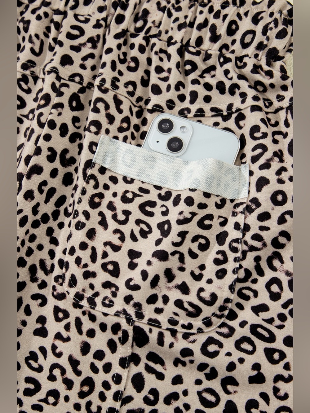Leopard Print Wide-Leg Pants with Drawstring - Picture 11 of 15